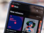 YouTube Music Mırıldanarak Şarkı Arama Özelliği