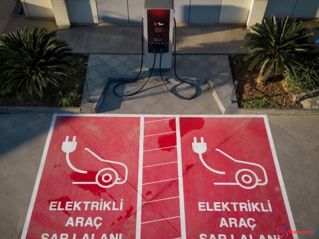 Bayram Tatilinde Elektrikli Otomobil Sahiplerine Önemli Şarj Uyarısı!