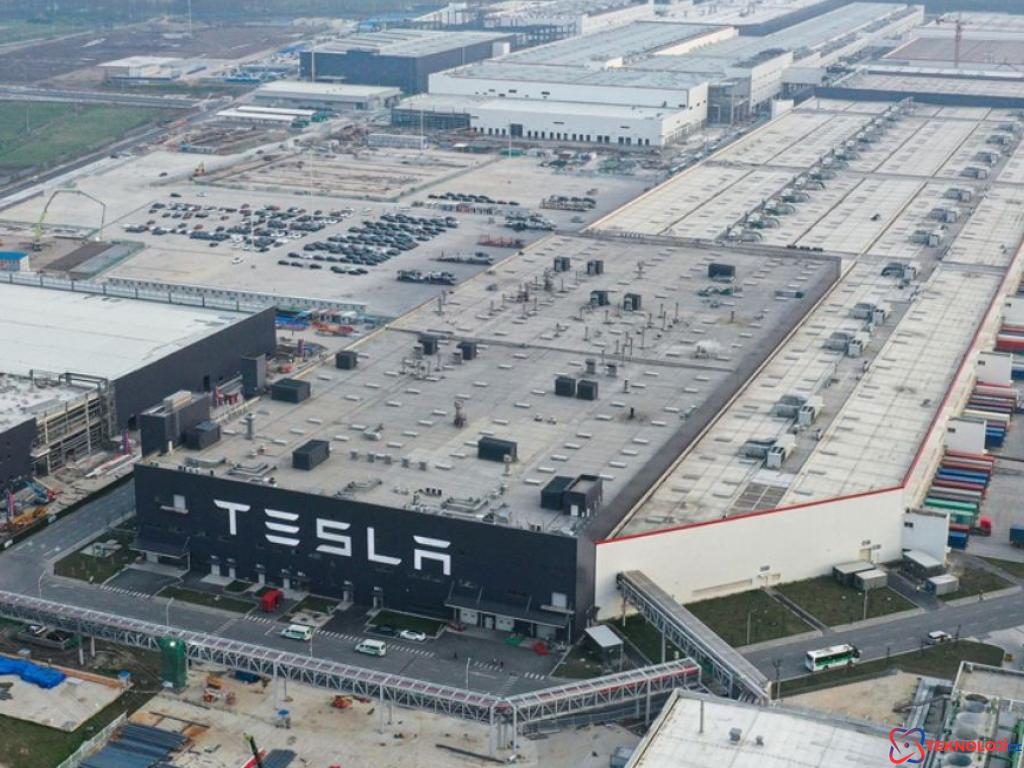 Elon Musk'ın Berlin'deki Tesla Gigafactory'sinde II. Dünya Savaşı'ndan Kalma Bomba Keşfi!