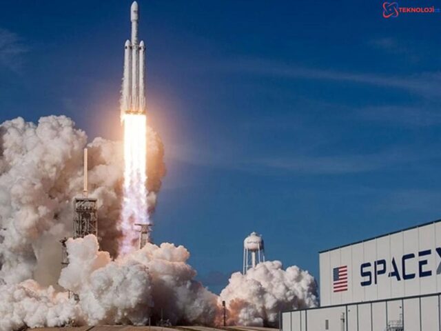 SpaceX Super Heavy Başarılı İniş Gerçekleştirdi