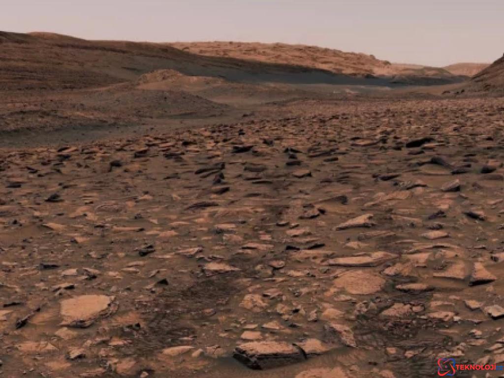 NASA'nın Keşif Aracı Curiosity, Mars Yüzeyinde Önemli Keşifler Yapıyor