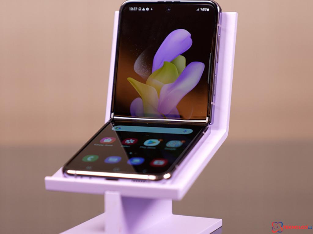 Galaxy Z Flip 4 Teknik Özellikleri