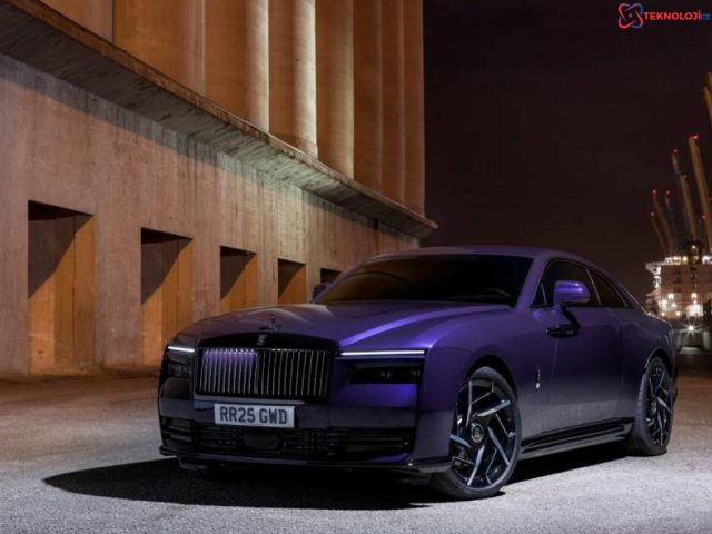 Rolls-Royce Black Badge Spectre: Güç ve Lüksün Buluşması