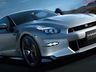 Nissan GT-R R35 Resmen Yollara Veda Ediyor